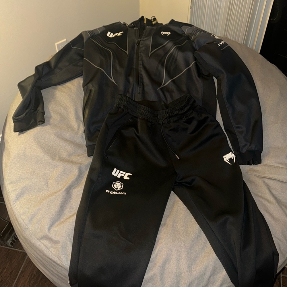 Authentic Ufc Ultimate Fighting Championship Walk… - image 1